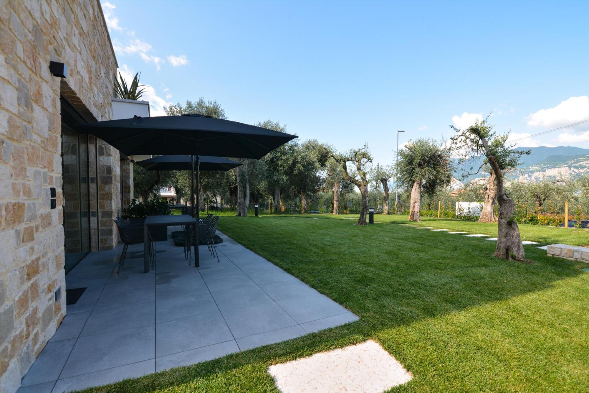 Olivo Luxury Apartments Malcesine Exterior photo