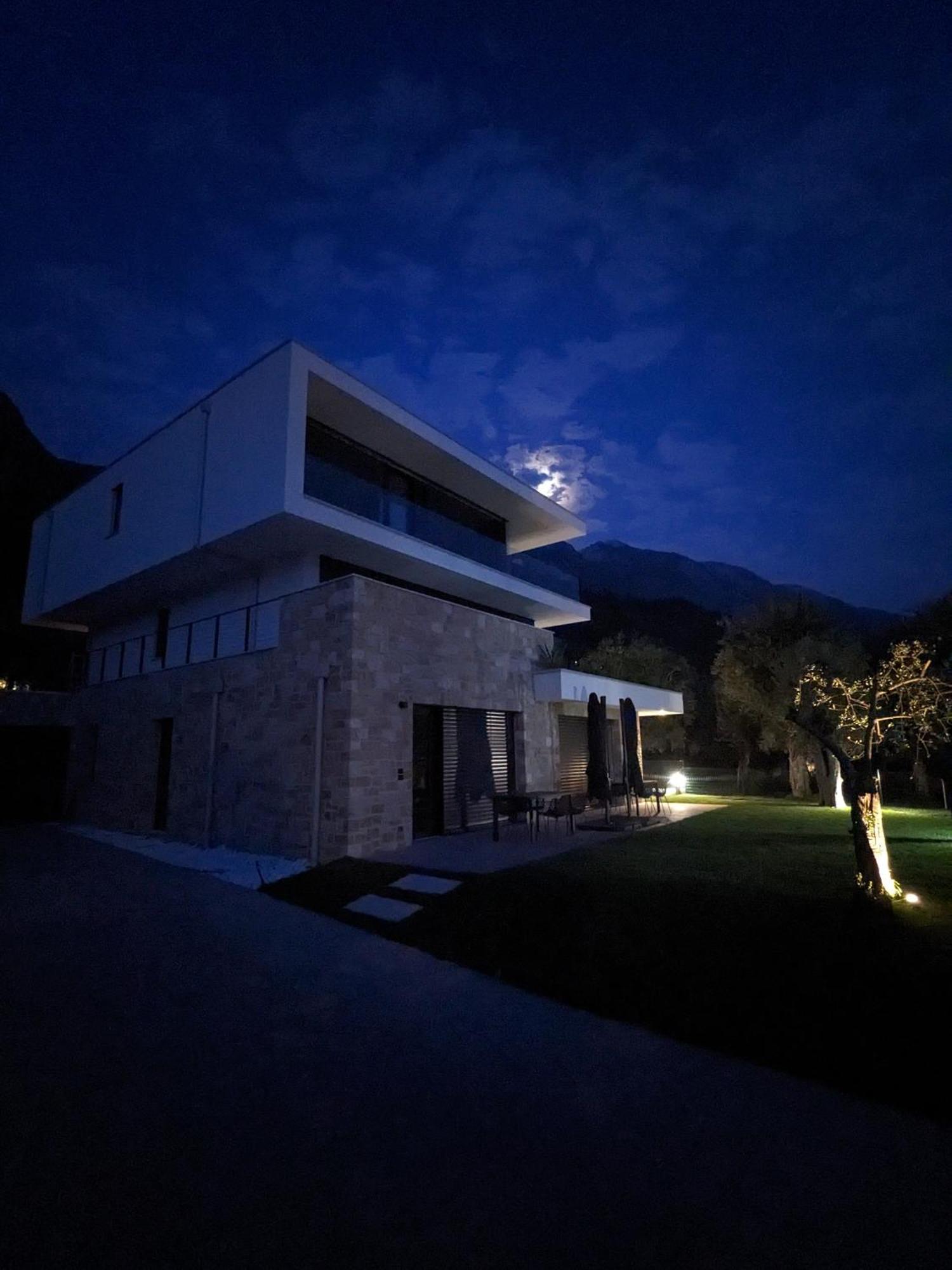 Olivo Luxury Apartments Malcesine Exterior photo